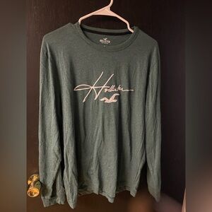 Hollister tshirt